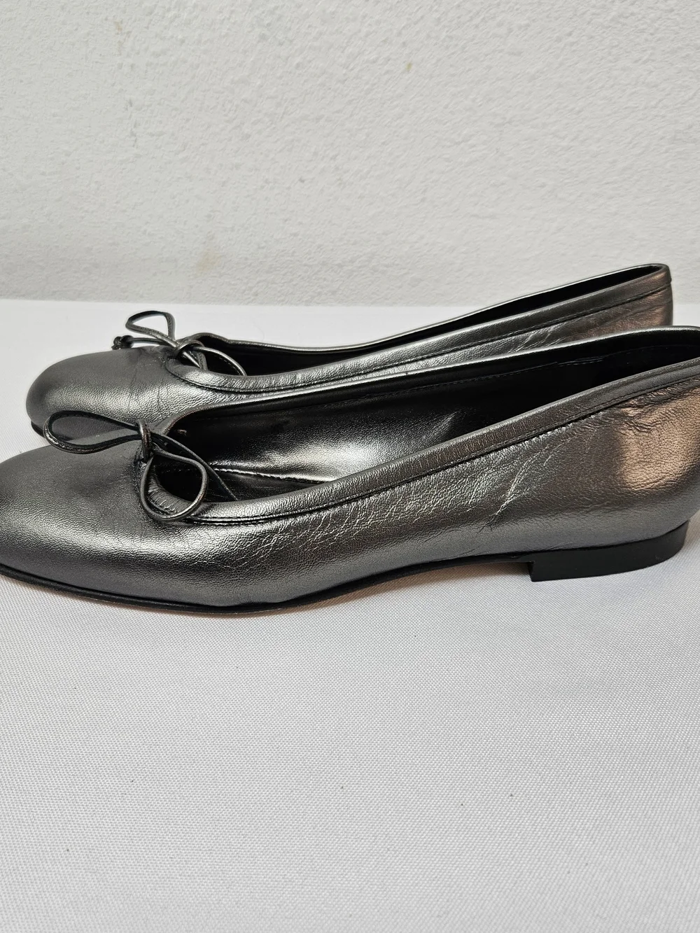 Manolo Blahnik Leather Ballet Flats MISMATCHED SIZE